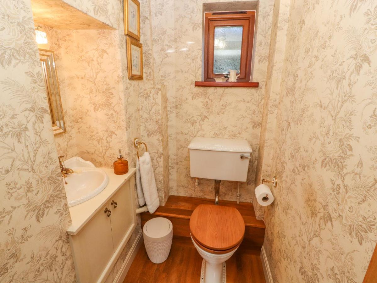 Clerk Beck Cottage Улверстон Экстерьер фото